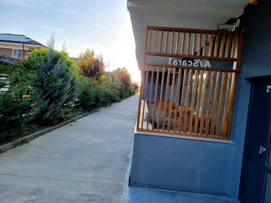 Apartament Cwa 1 Aeroport Otopeni Buitenkant foto