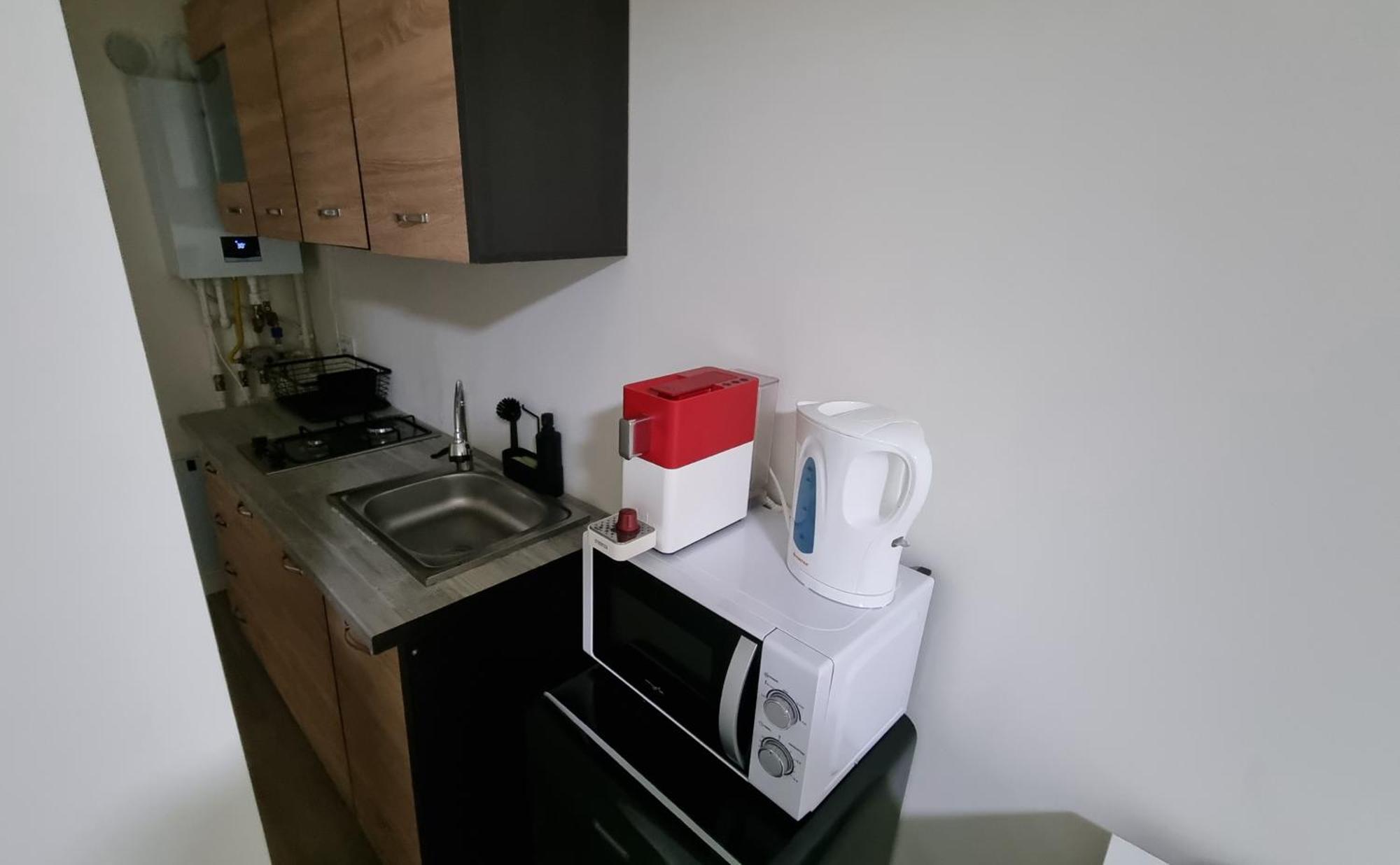 Apartament Cwa 1 Aeroport Otopeni Buitenkant foto