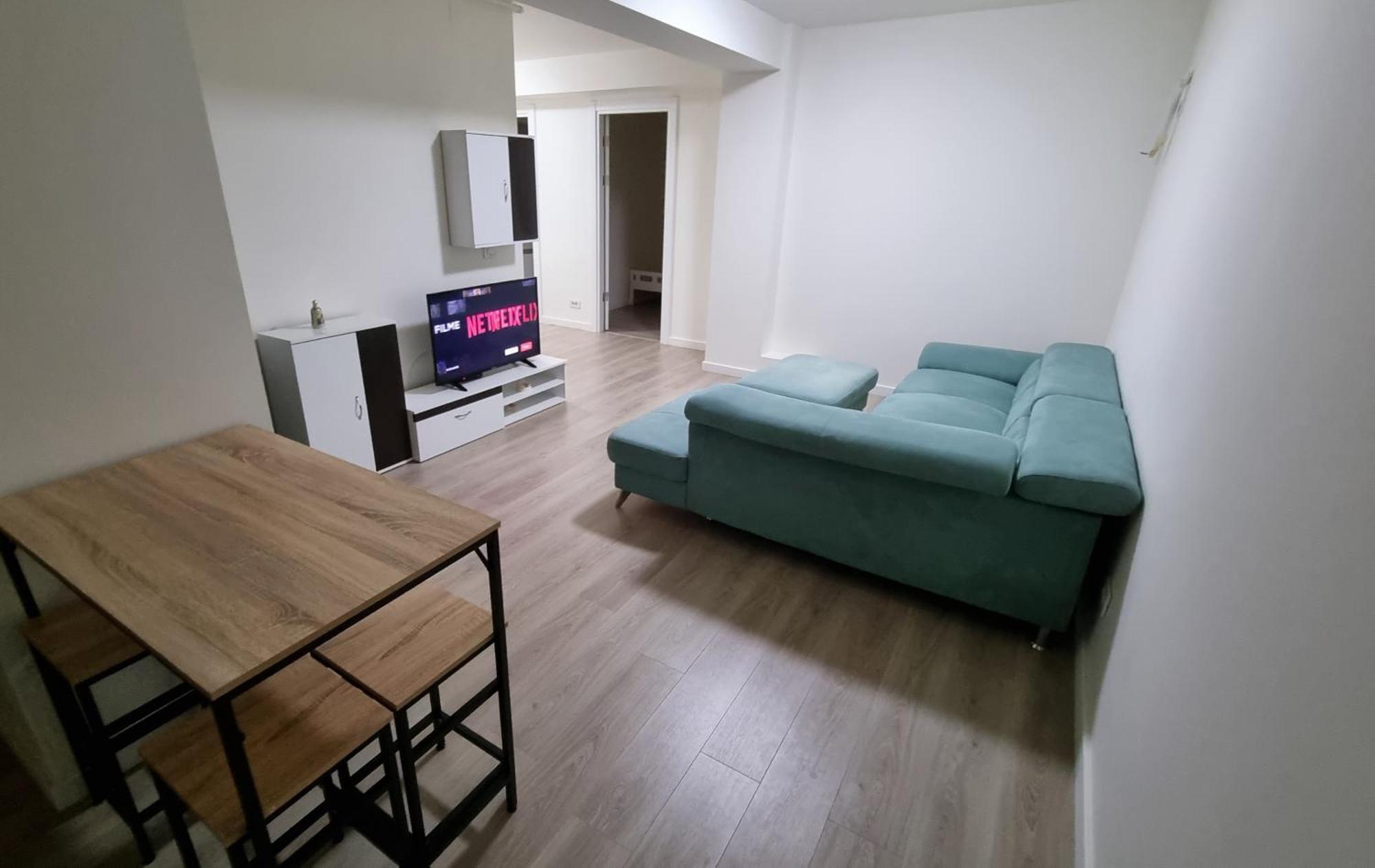 Apartament Cwa 1 Aeroport Otopeni Buitenkant foto